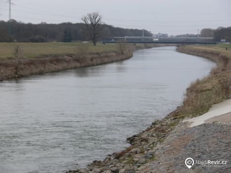 M4 od jezu Hodonín po proudu